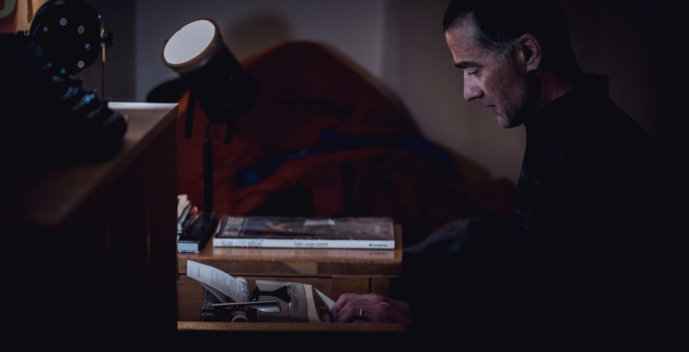 Key, Fill and Backlight: the Three Lights Behind Every Presenter